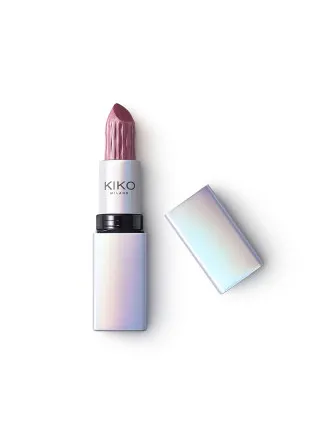 КАРМИН ЗА УСНИ 