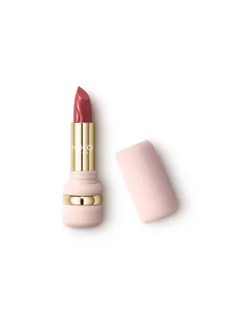 КАРМИН ЗА УСНИ 