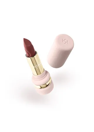 КАРМИН ЗА УСНИ 