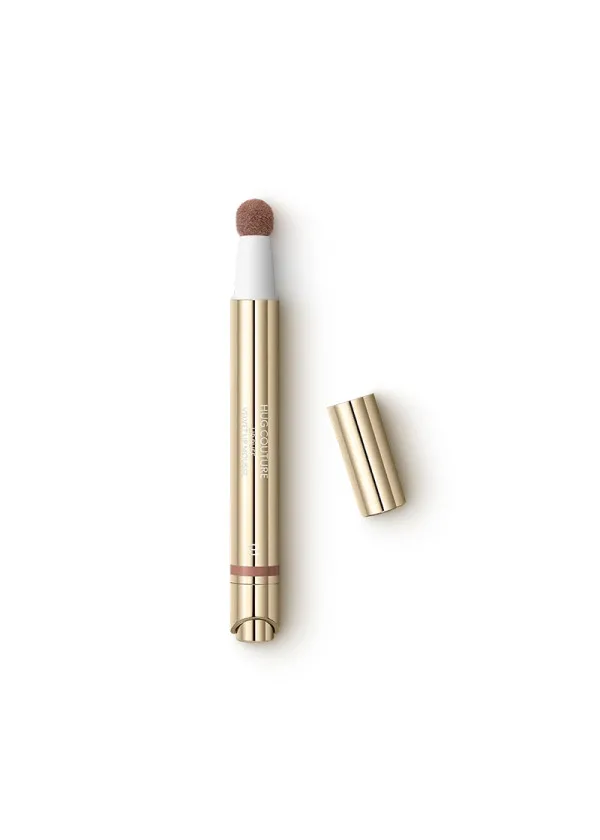 КАРМИН ЗА УСНИ 