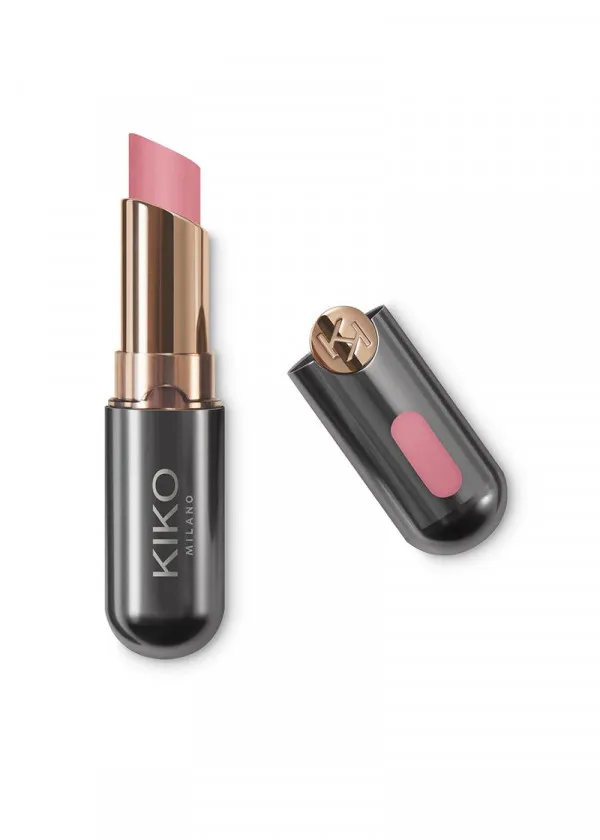 КАРМИН ЗА УСНИ 