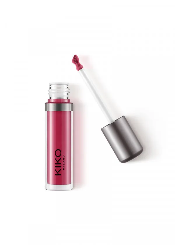 КАРМИН ЗА УСНИ 