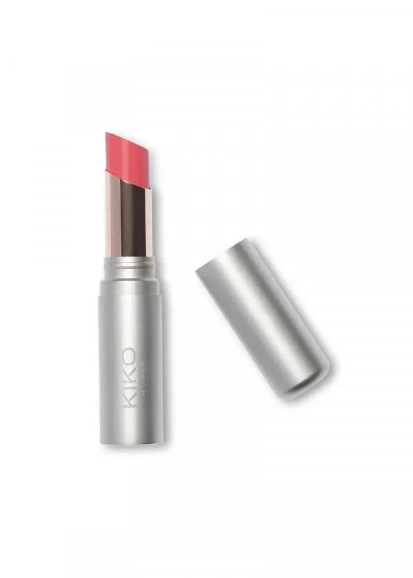 КАРМИН ЗА УСНИ 