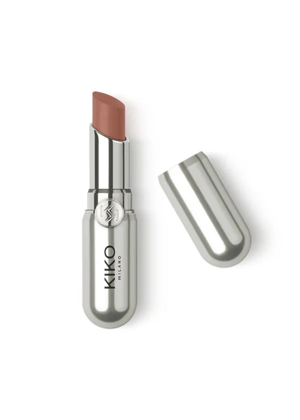 КАРМИН ЗА УСНИ 