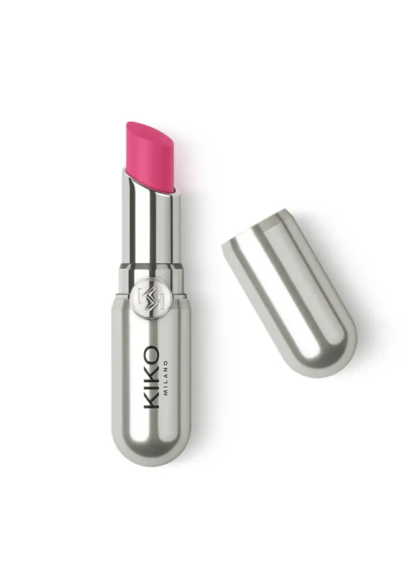 КАРМИН ЗА УСНИ 