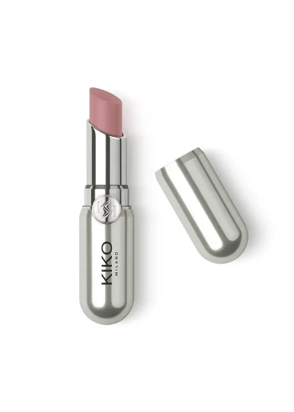 КАРМИН ЗА УСНИ 