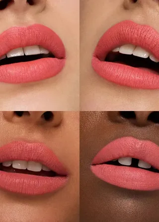 КАРМИН ЗА УСНИ 