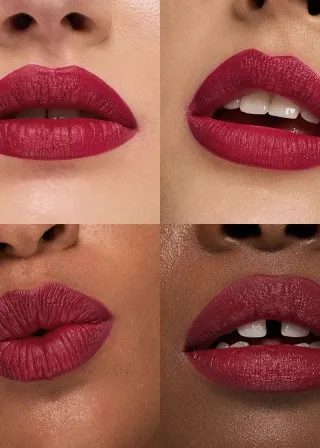 КАРМИН ЗА УСНИ 