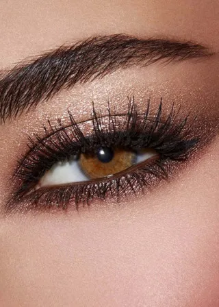 ШМИНКА ЗА ВЕЃИ 