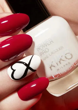 ЛАК ЗА НОКТИ 