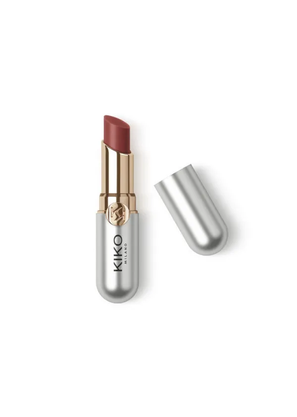 КАРМИН ЗА УСНИ 