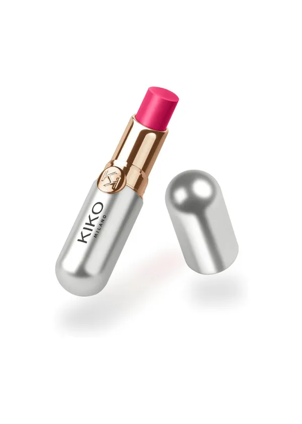 КАРМИН ЗА УСНИ 