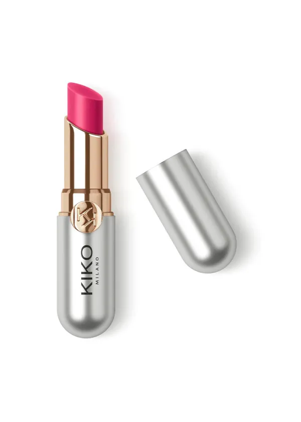 КАРМИН ЗА УСНИ 