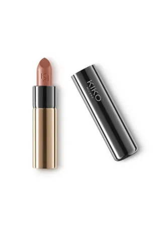 КАРМИН ЗА УСНИ 