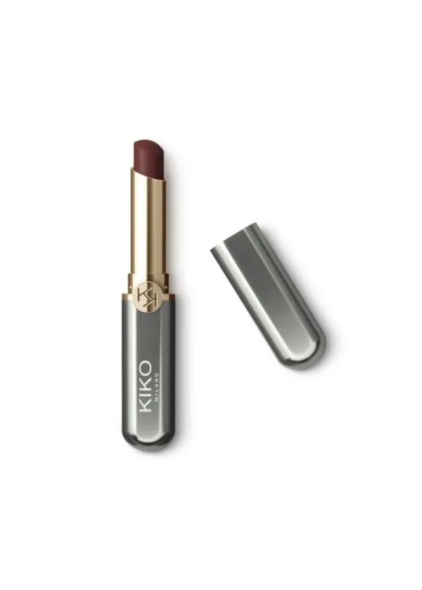 КАРМИН ЗА УСНИ 