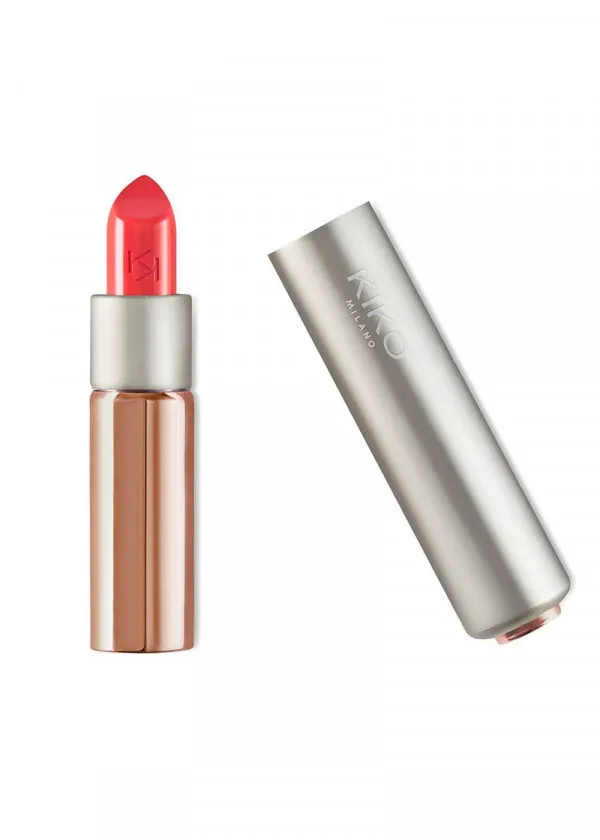 КАРМИН ЗА УСНИ 