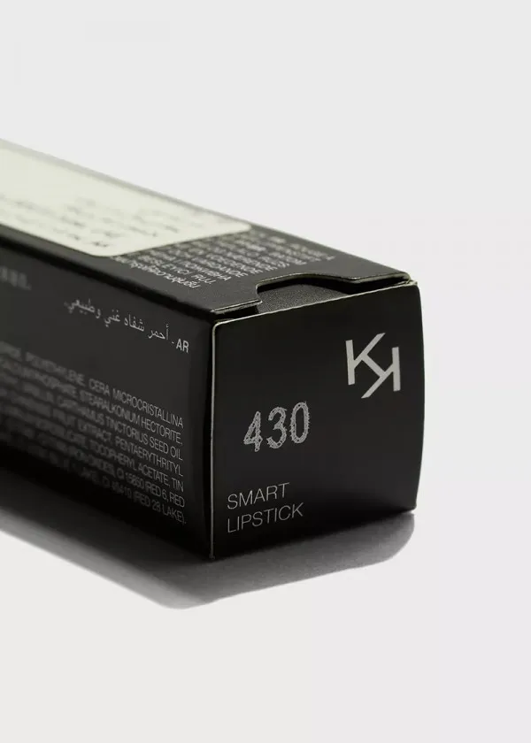 КАРМИН ЗА УСНИ 