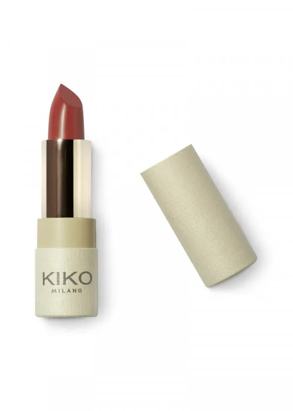 КАРМИН ЗА УСНИ 