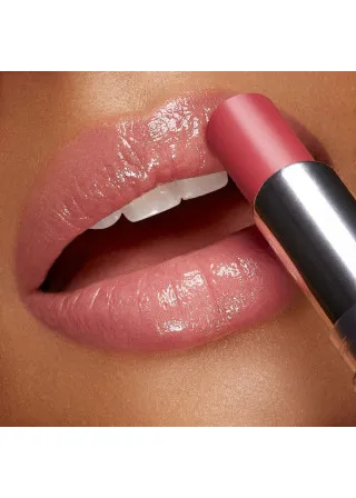 БАЛСАМ ЗА УСНИ ВО БОЈА 