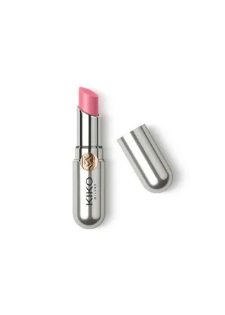 БАЛЗАМ ЗА УСНИ ВО БОЈА 