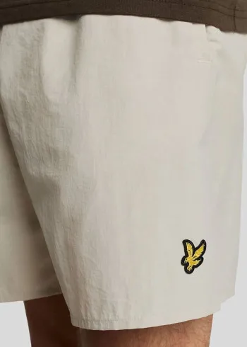 КОСТИМ ЗА КАПЕЊЕ 