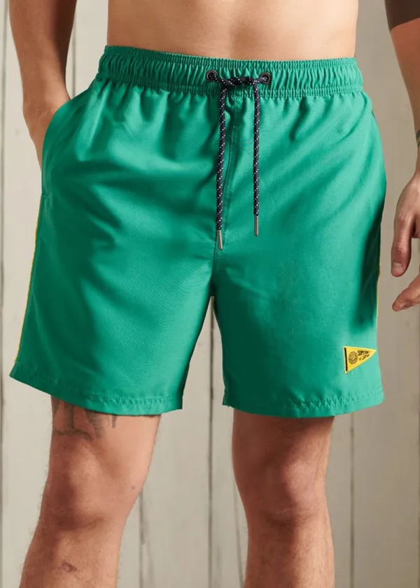 КОСТИМ ЗА КАПЕЊЕ 