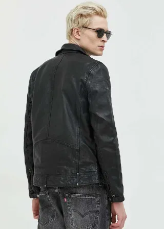 КОЖНА ЈАКНА 