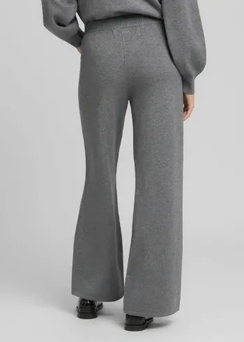 ТРЕНЕРКИ ДОЛЕН ДЕЛ 