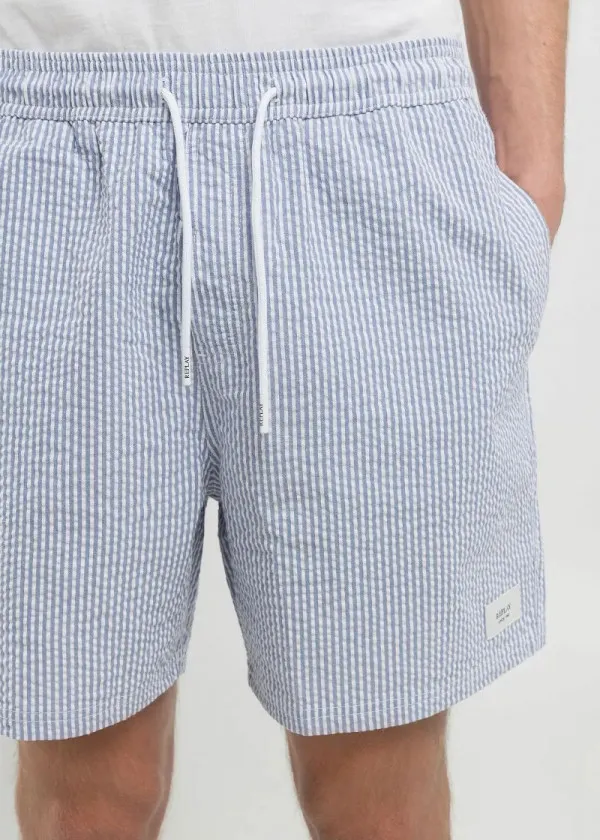 КОСТИМ ЗА КАПЕЊЕ 