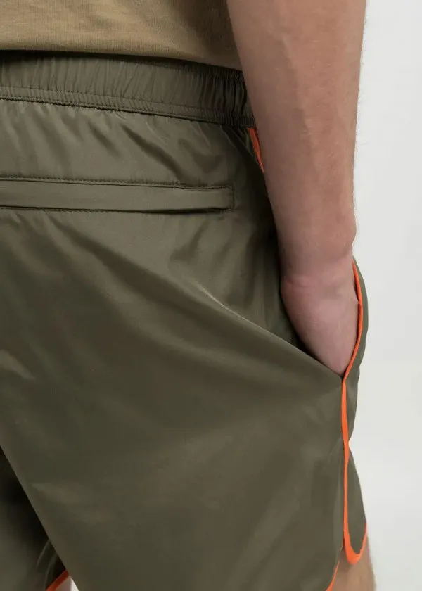 КОСТИМ ЗА КАПЕЊЕ 