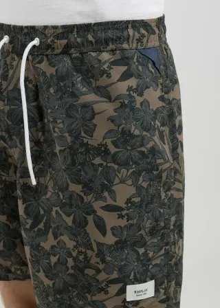 КОСТИМ ЗА КАПЕЊЕ 