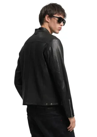 КОЖНА ЈАКНА 