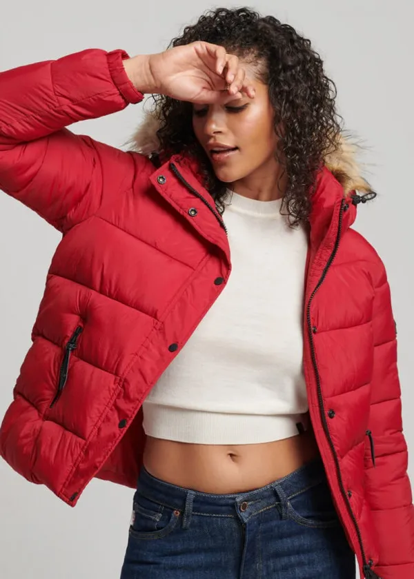 ЖЕНСКА ЈАКНА 