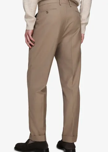 ПАНТАЛОНИ 
