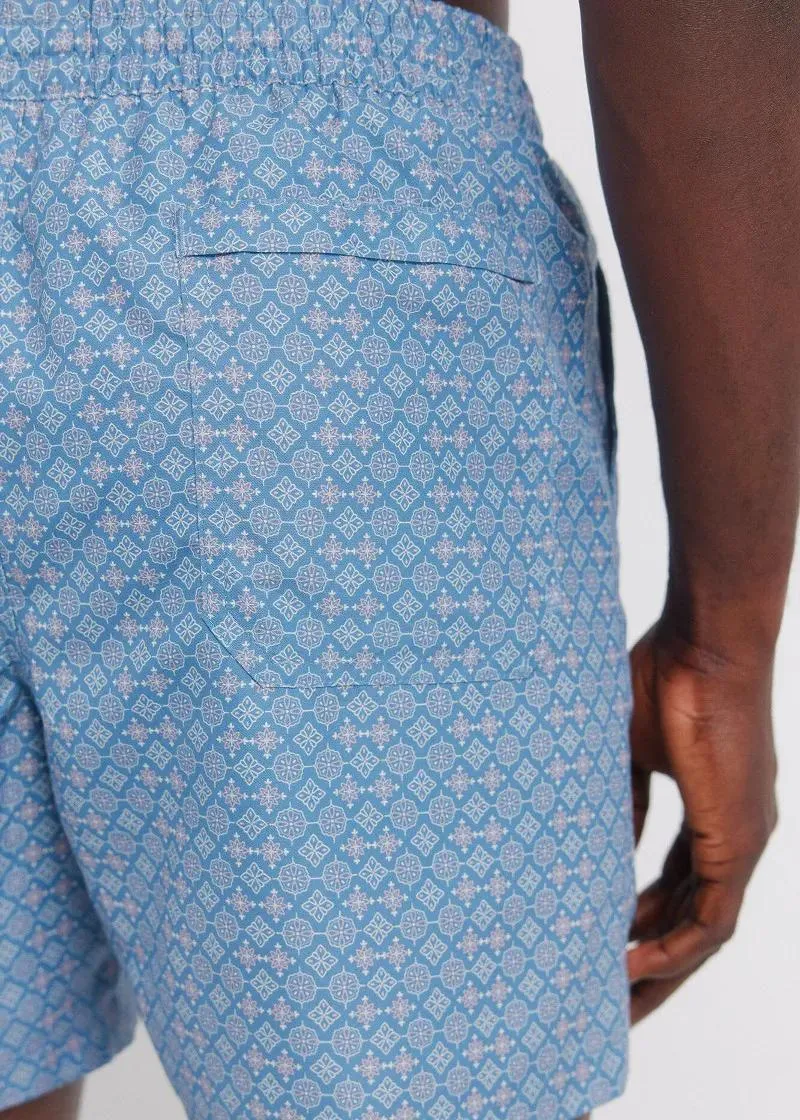 КОСТИМ ЗА КАПЕЊЕ 