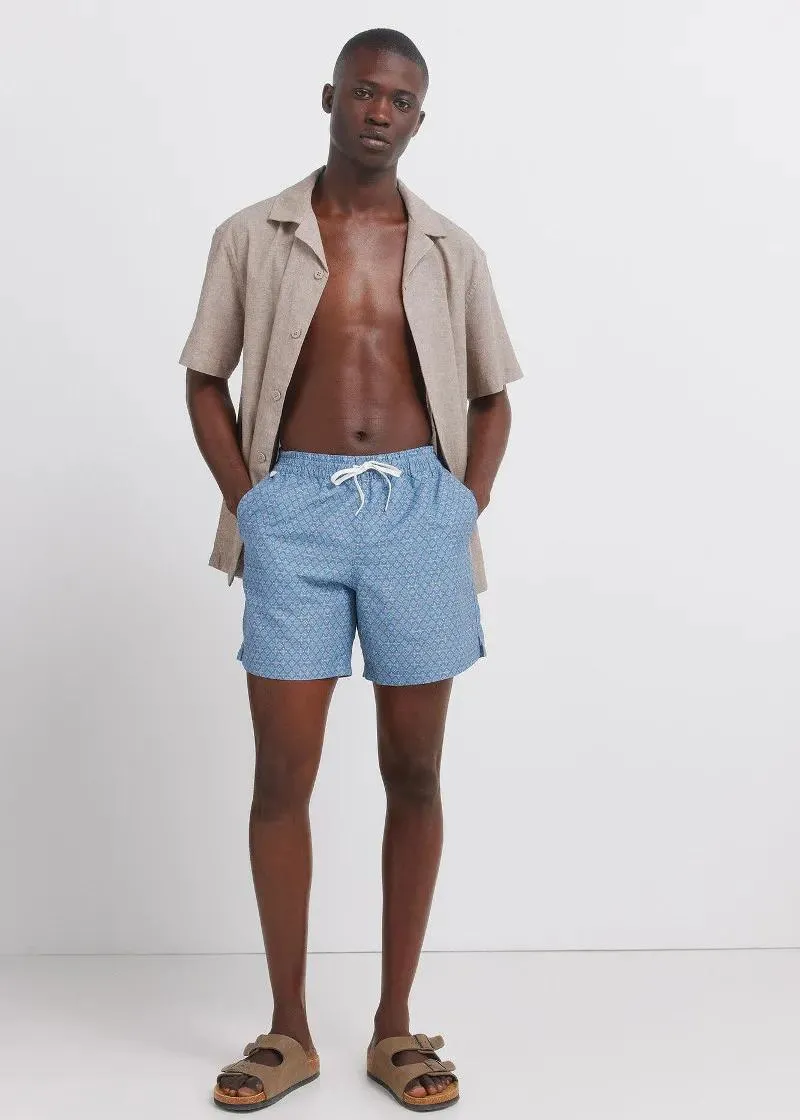 КОСТИМ ЗА КАПЕЊЕ 