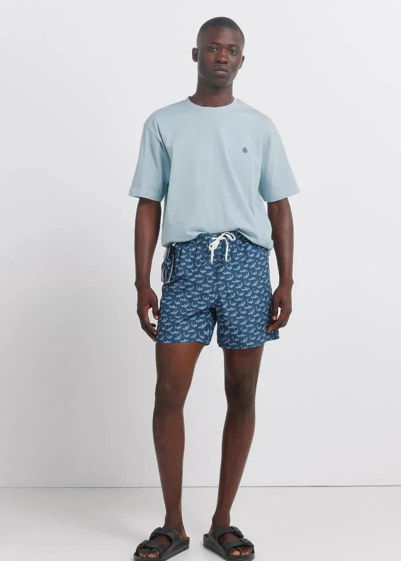 КОСТИМ ЗА КАПЕЊЕ 