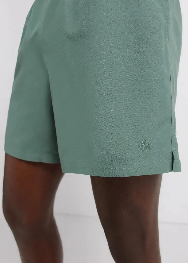 КОСТИМ ЗА КАПЕЊЕ 