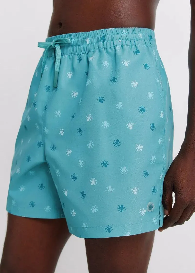 КОСТИМ ЗА КАПЕЊЕ 