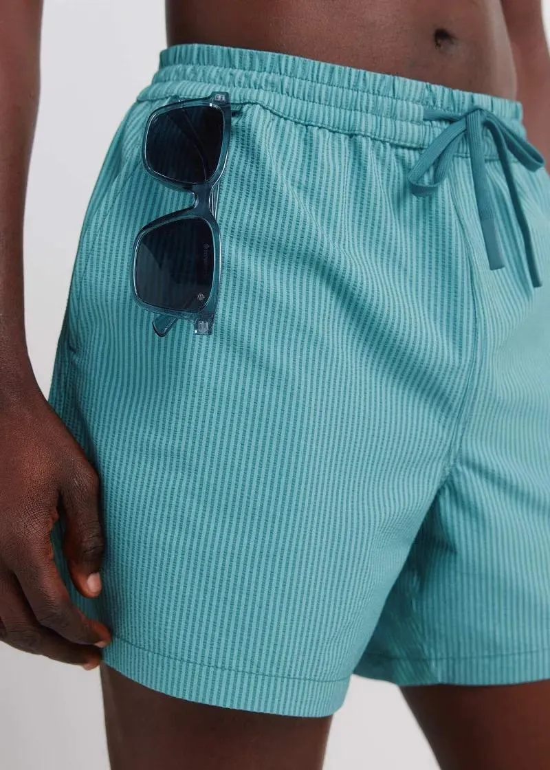 КОСТИМ ЗА КАПЕЊЕ 