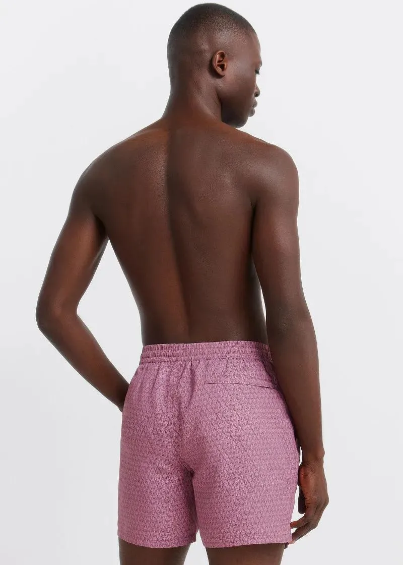 КОСТИМ ЗА КАПЕЊЕ 