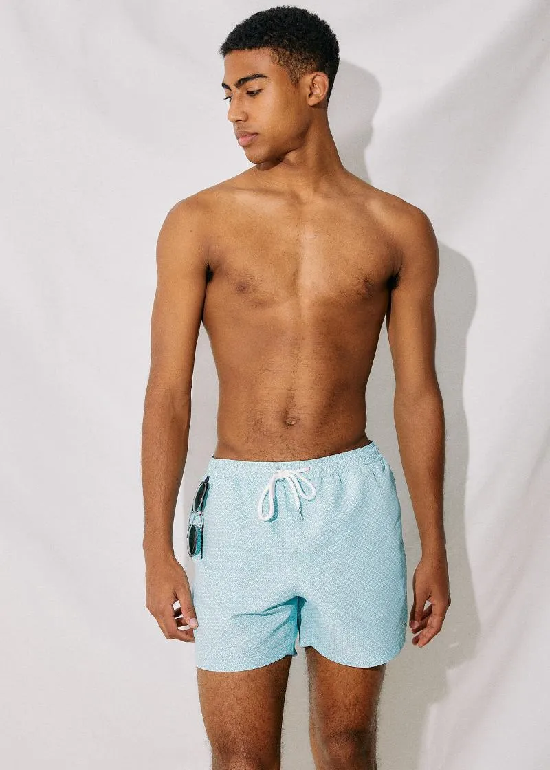 КОСТИМ ЗА КАПЕЊЕ 