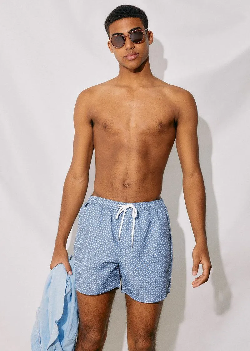 КОСТИМ ЗА КАПЕЊЕ 