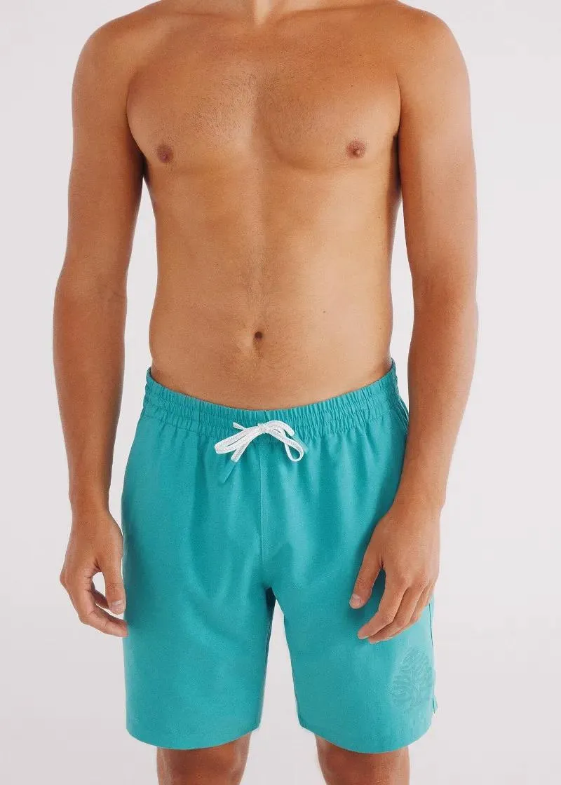 КОСТИМ ЗА КАПЕЊЕ 