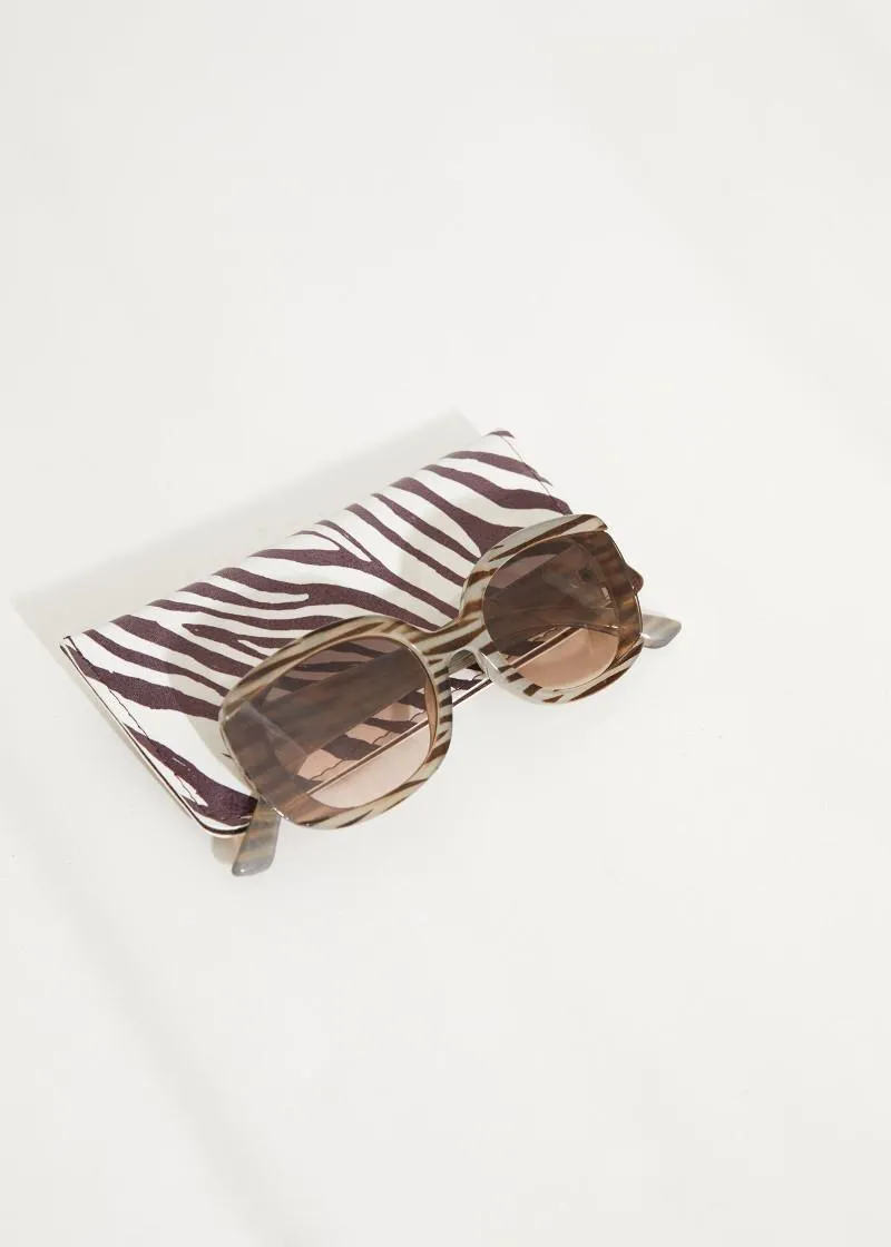 ОЧИЛА ЗА СОНЦЕ 