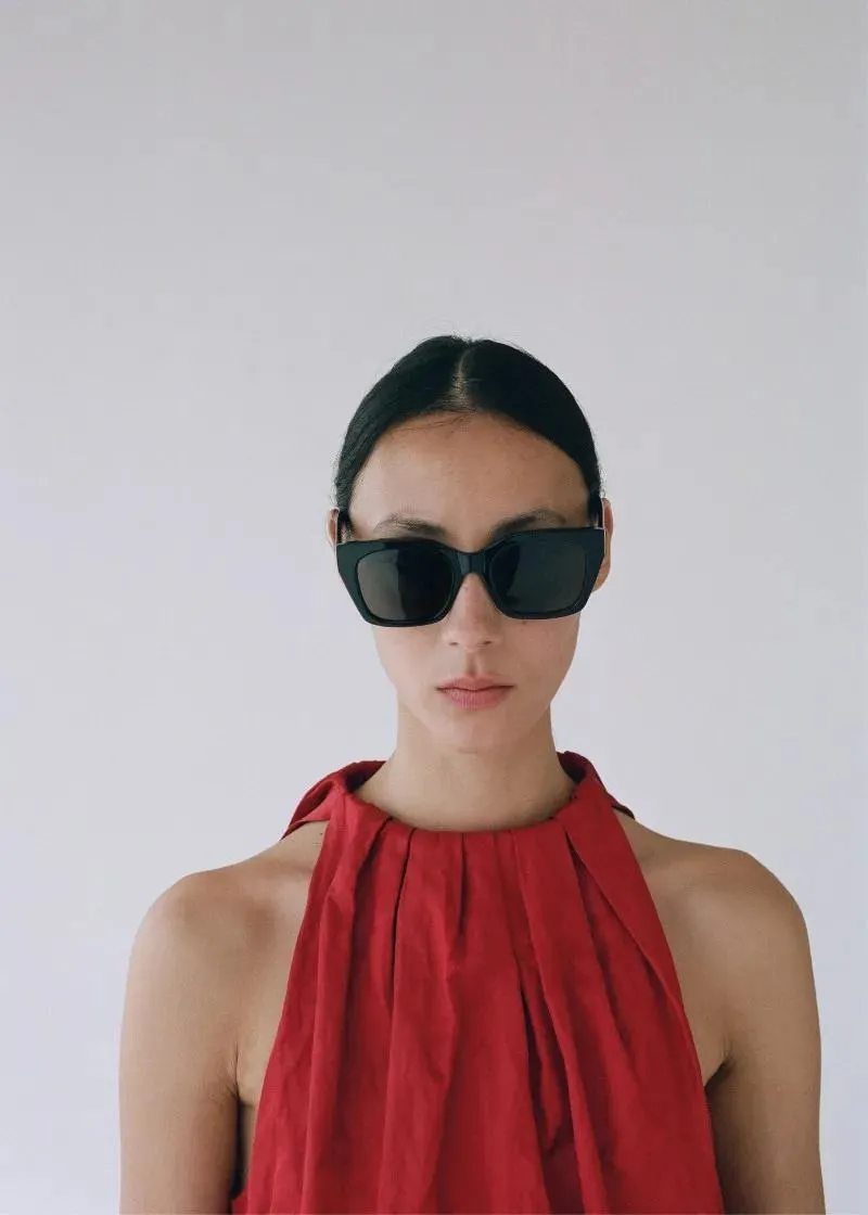 ОЧИЛА ЗА СОНЦЕ 