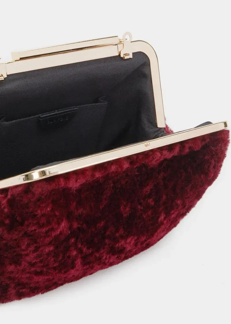 СВЕЧЕНА ЧАНТА 