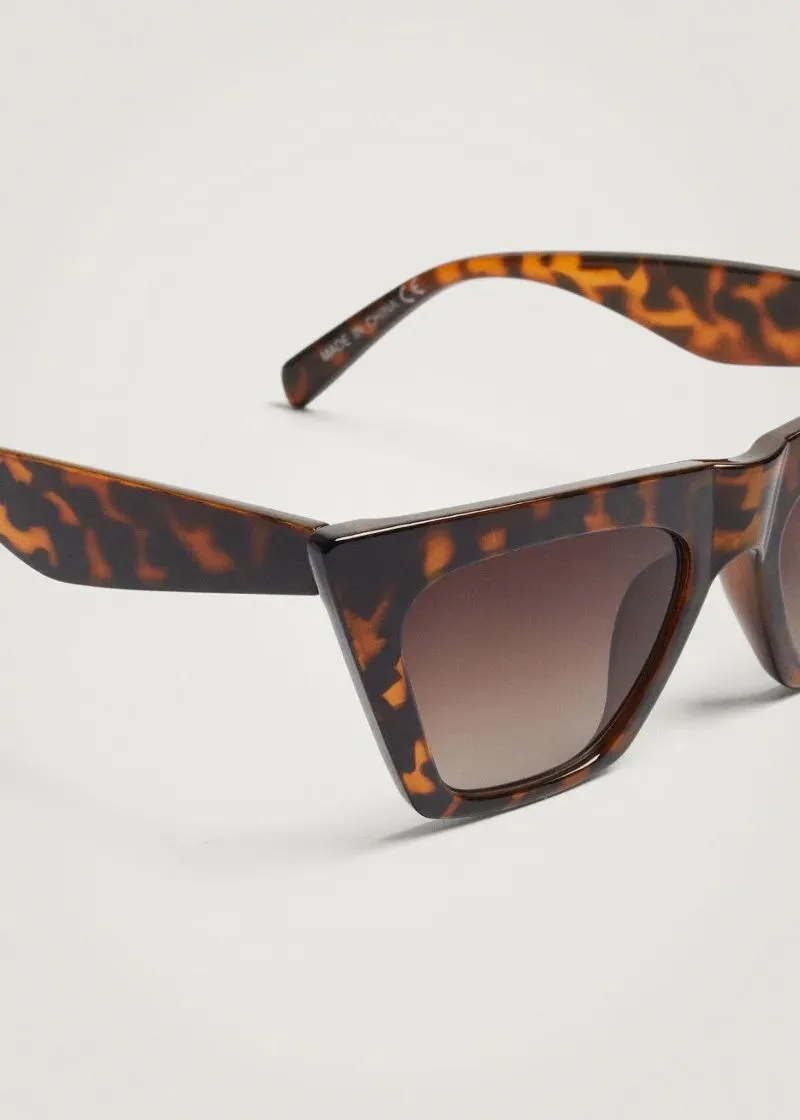 ОЧИЛА ЗА СОНЦЕ 