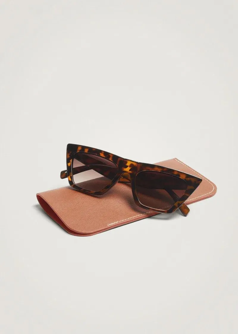 ОЧИЛА ЗА СОНЦЕ 