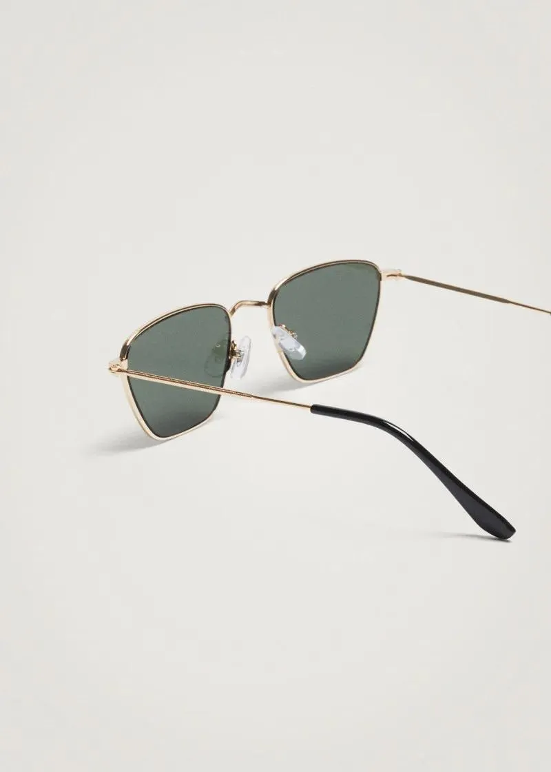 ОЧИЛА ЗА СОНЦЕ 